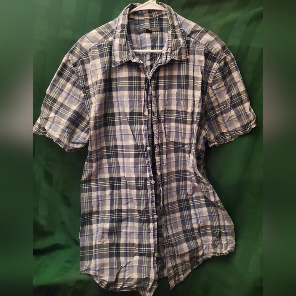 XL Plaid Short Sleeve Button Up Shirt
